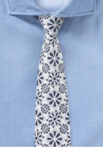 Moderne Baumwoll-Krawatte schneeweiß/navyblau